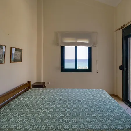 Kaloutsikos Sea Side Ferienhaus *